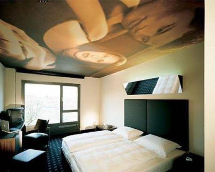 Kult Hotel Ingolstadt Bagian luar foto